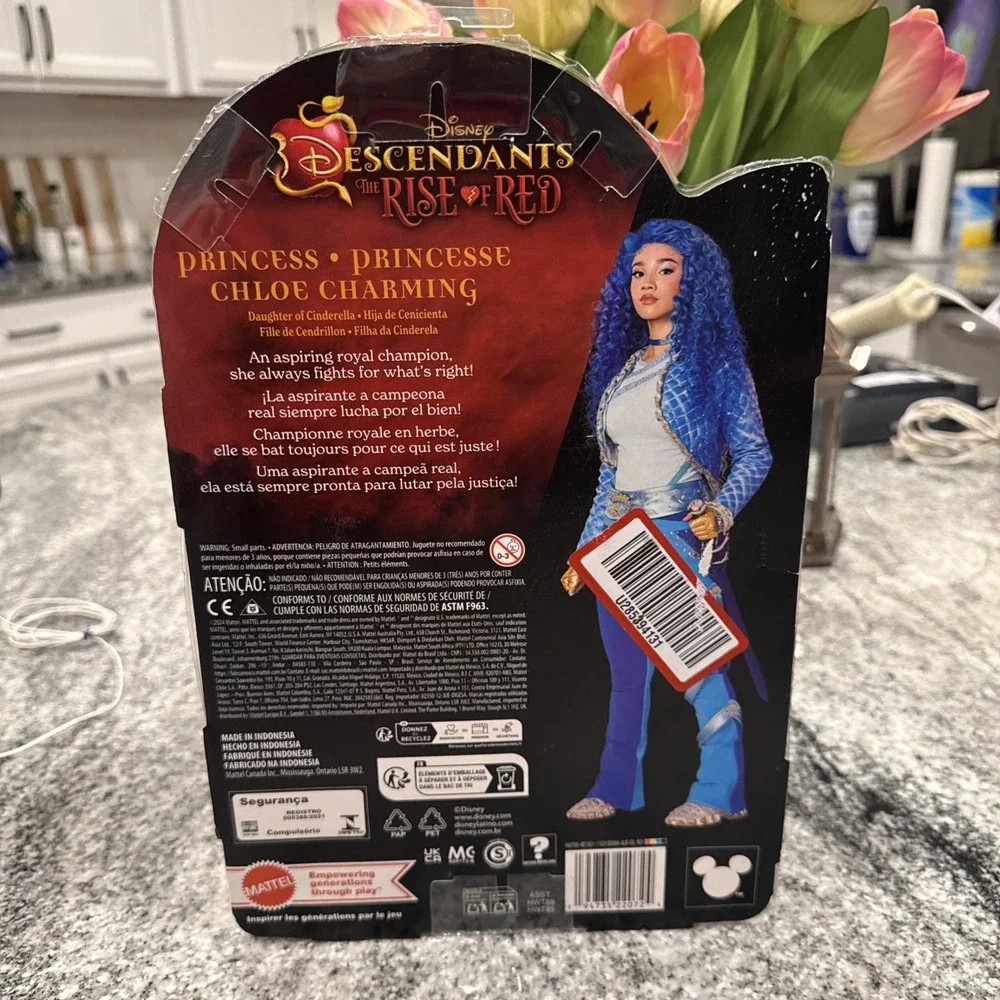 Mattel Disney Descendants The Rise of Red‎ Fashion Doll Princess Chloe Charming